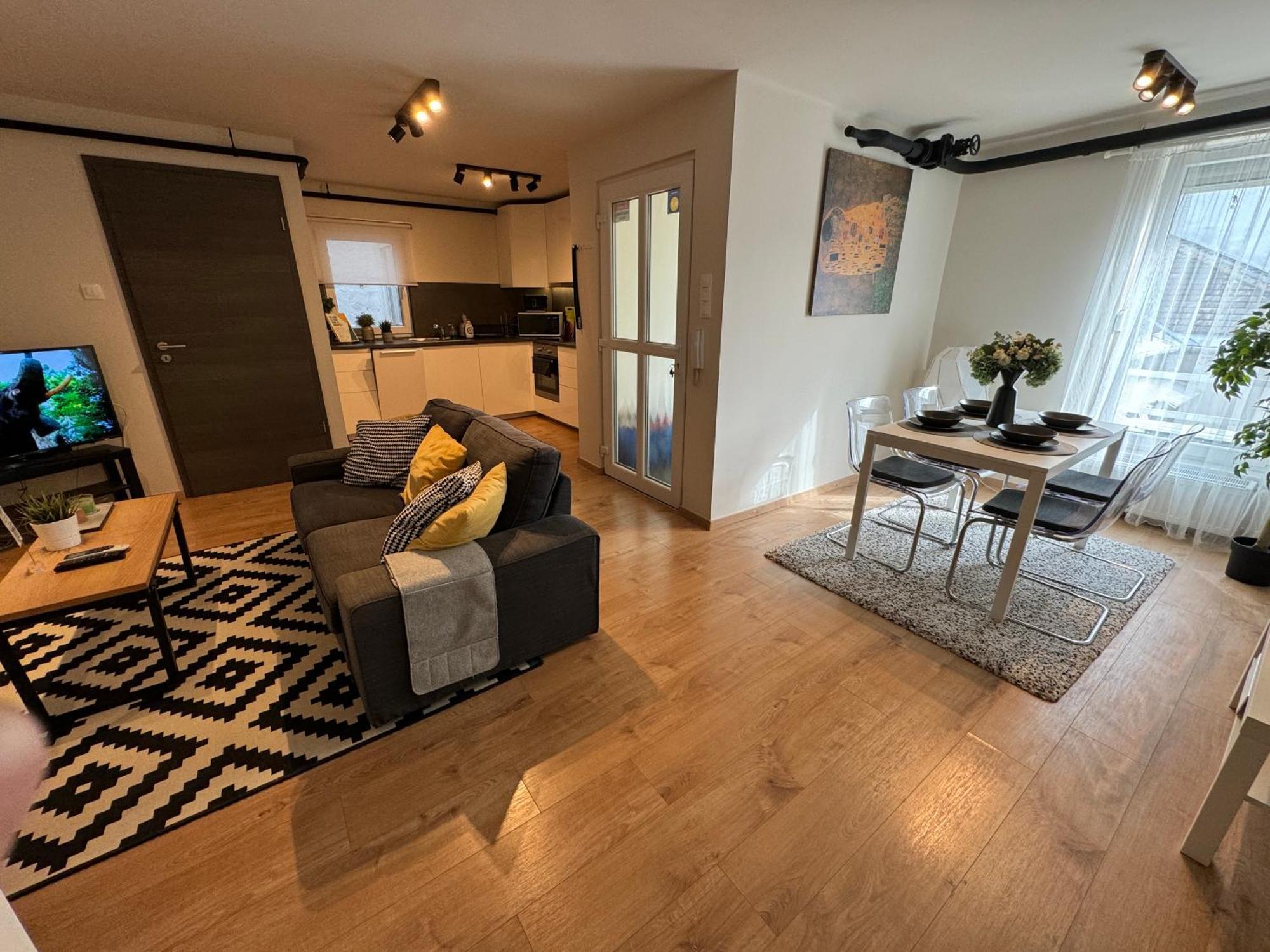 Emerald Apartment บูดาเปสต์ ภายนอก รูปภาพ
